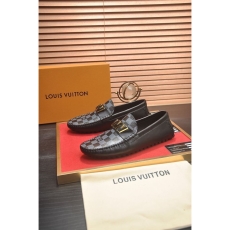 Louis Vuitton Low Shoes